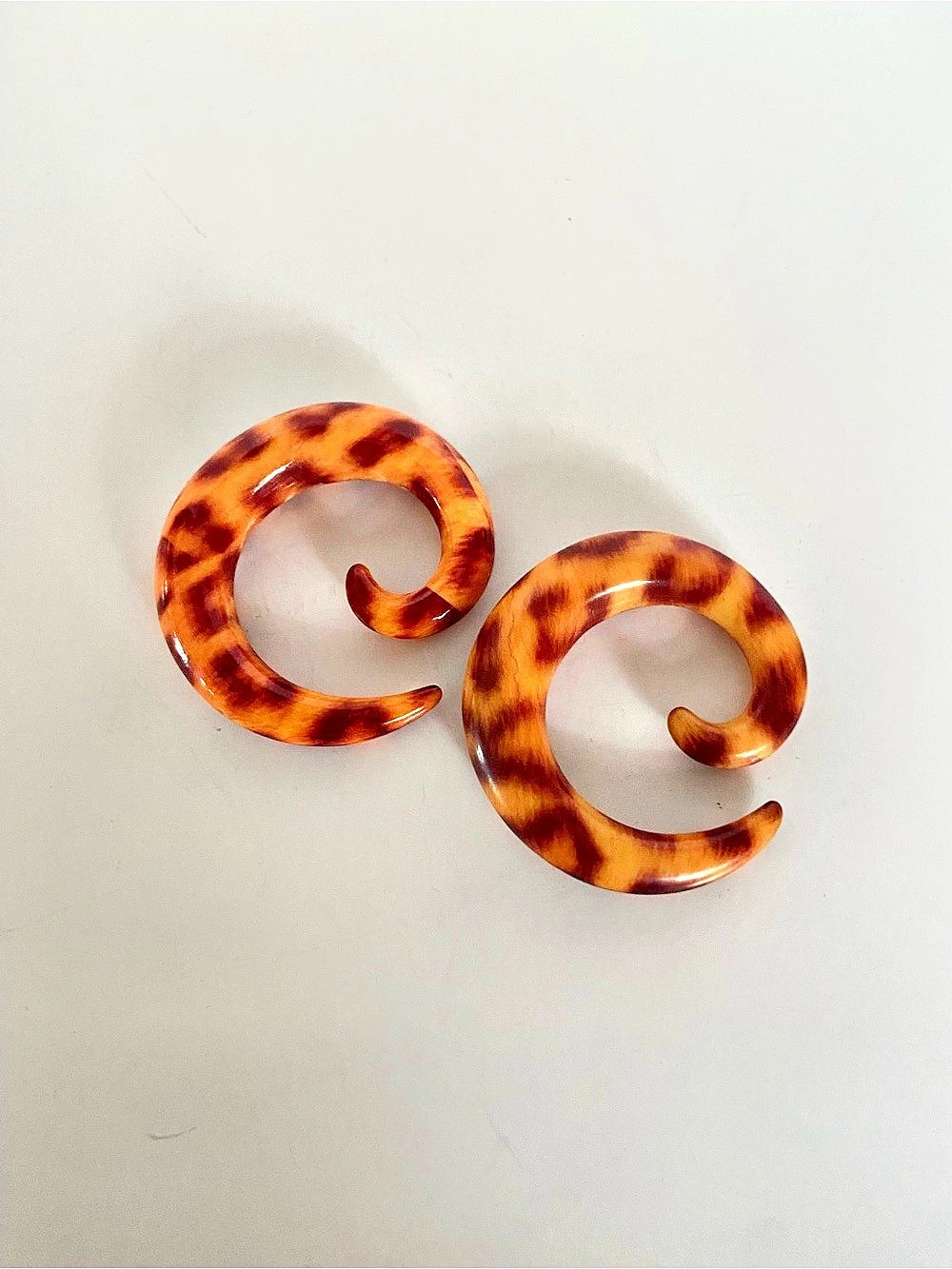 Tortoiseshell Spiral Hoop Earrings 0g